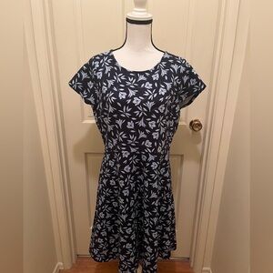 NWT Draper James Dress Short Sleeve A Line Stretch Blue Floral Sz L
